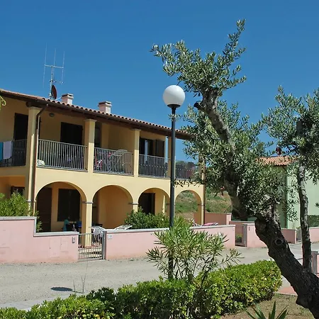 Lägenhet Baia Fiorita