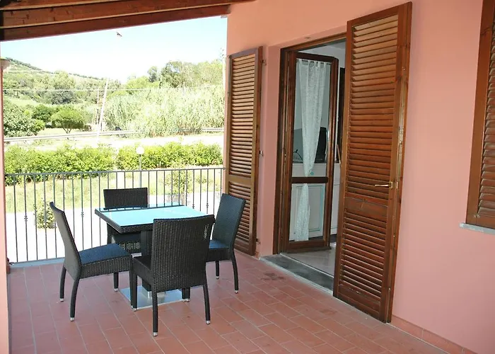 Lägenhet Baia Fiorita *