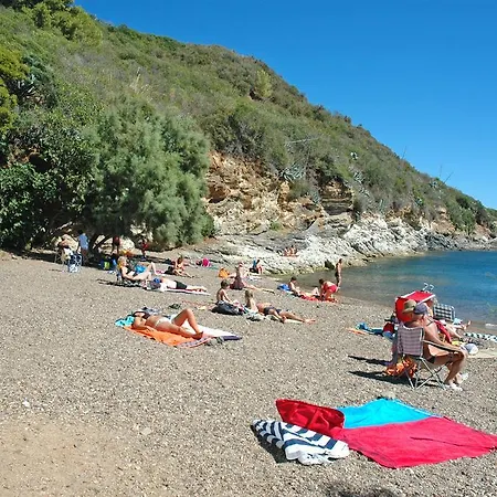 Baia Fiorita * 阿祖罗港