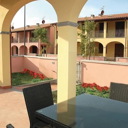 Baia Fiorita 公寓 阿祖罗港