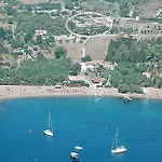 Baia Fiorita Apartment *